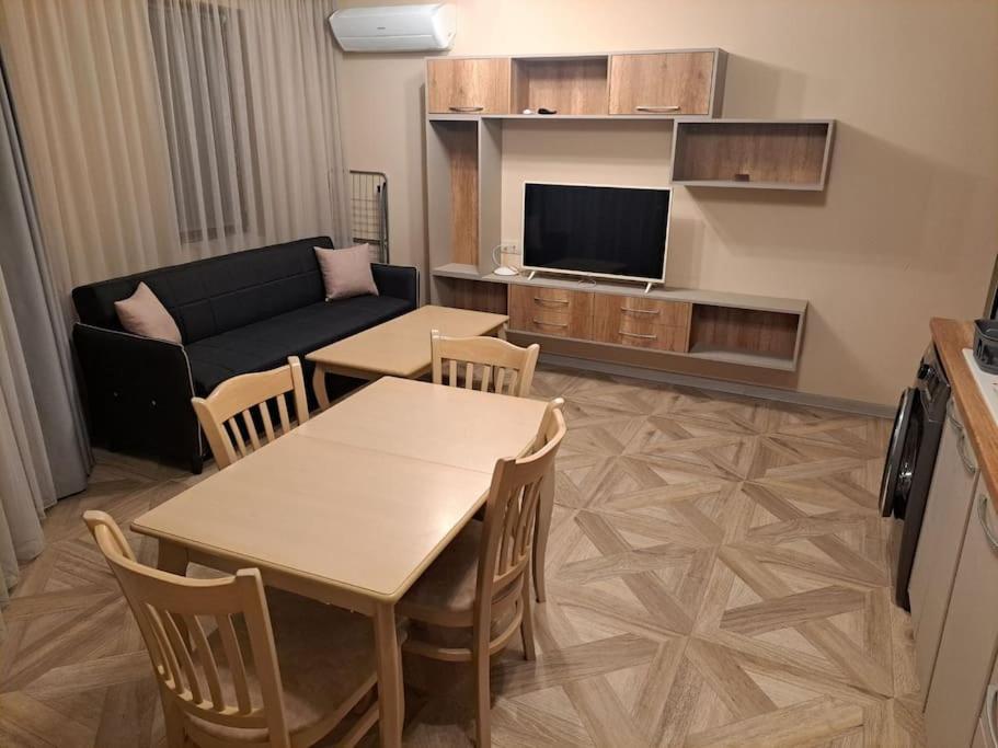 Markapart 3 - Apartment In Downtown Ruse Eksteriør billede